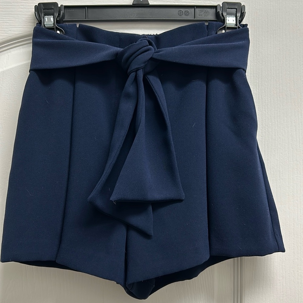 a loves a Navy Dress Shorts size XS